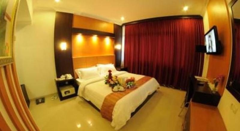 Hotel Swarna Dwipa Palembang Ngoại thất bức ảnh