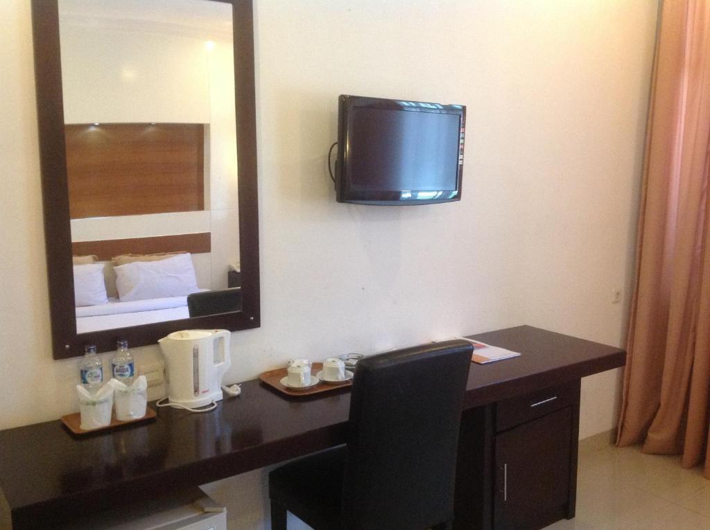 Hotel Swarna Dwipa Palembang Ngoại thất bức ảnh