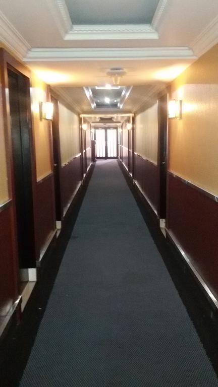 Hotel Swarna Dwipa Palembang Ngoại thất bức ảnh